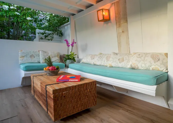 Charming Bungalow In Saint Barthelemy With Shared Pool